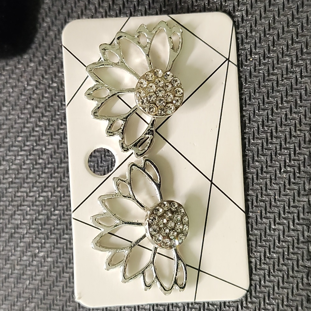 Silver Floral Earrings with Rhinestones